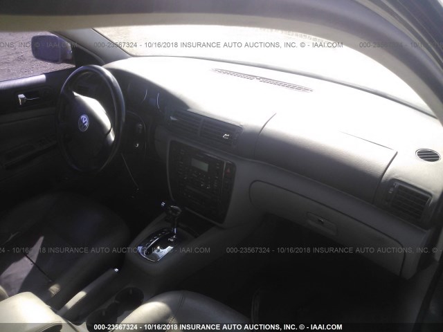 WVWRH63B04P102878 - 2004 VOLKSWAGEN PASSAT GLX GREEN photo 5