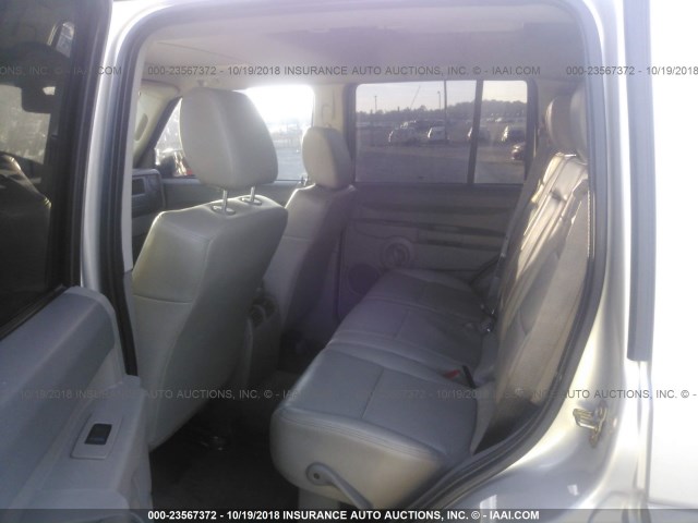 1J8HH48P87C628068 - 2007 JEEP COMMANDER SILVER photo 8
