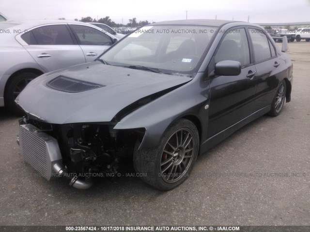 JA3AH86C16U061290 - 2006 MITSUBISHI LANCER EVOLUTION GRAY photo 2