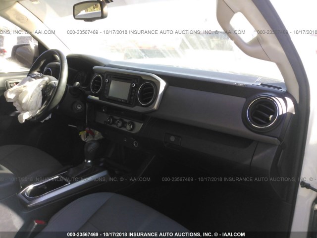3TMAZ5CN8GM024911 - 2016 TOYOTA TACOMA WHITE photo 5