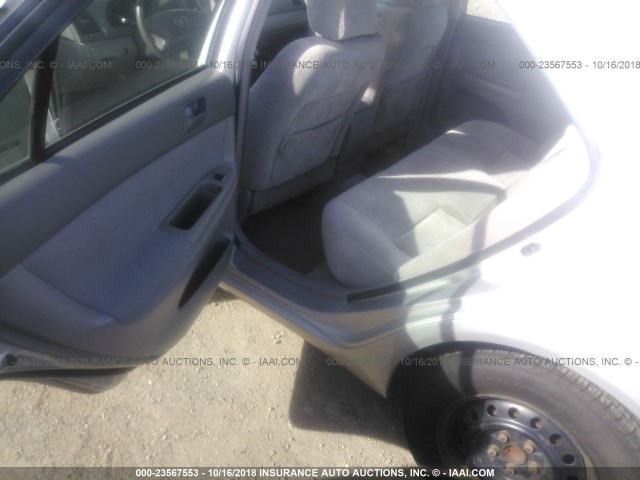 4T1BE32K34U357385 - 2004 TOYOTA CAMRY LE/XLE/SE 银色 照片 8