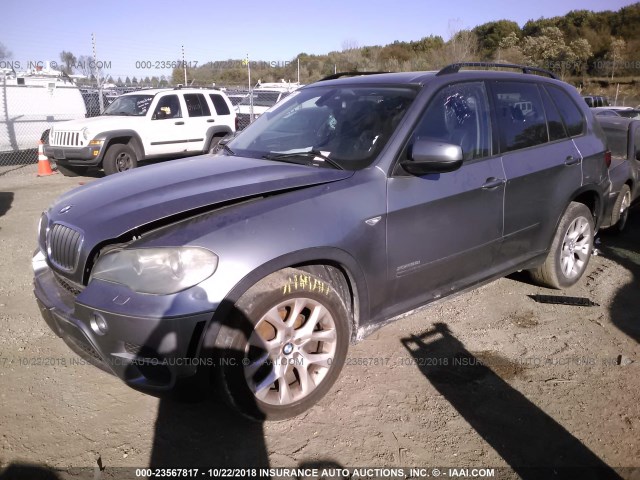 5UXZV4C52BL401038 - 2011 BMW X5 XDRIVE35I GRAY photo 2