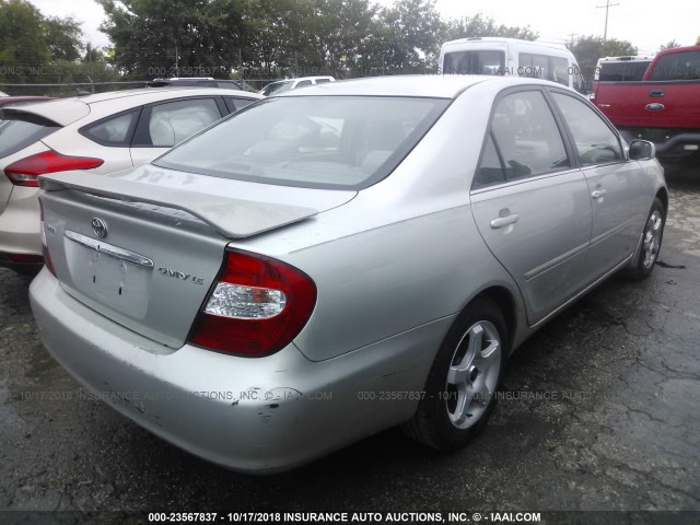 4T1BE30K82U039021 - 2002 TOYOTA CAMRY LE/XLE/SE Сұр фото 4