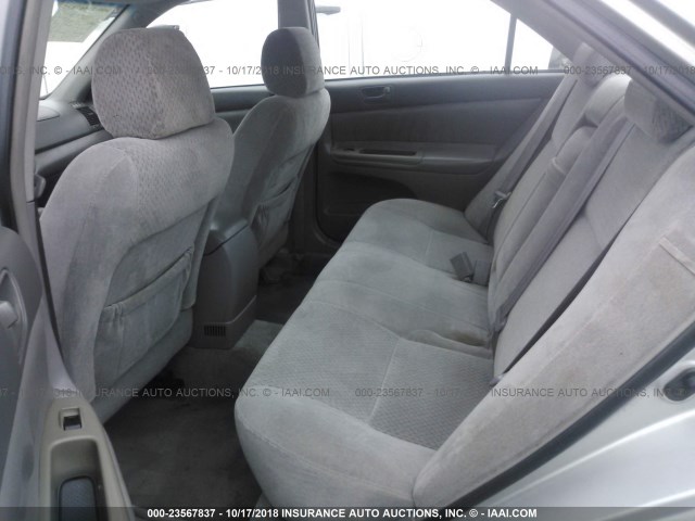 4T1BE30K82U039021 - 2002 TOYOTA CAMRY LE/XLE/SE Сұр фото 8