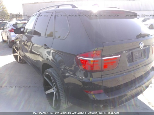 5UXZV4C56BL406002 - 2011 BMW X5 XDRIVE35I أسود صورة 3