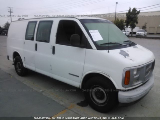 1GTFG25M3X1066835 - 1999 GMC SAVANA G2500 WHITE photo 1