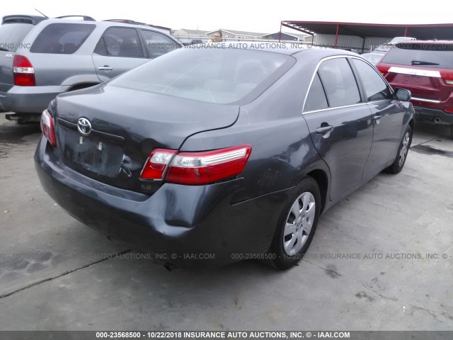 4T1BE46K09U877020 - 2009 TOYOTA CAMRY SE/LE/XLE GRAY photo 4