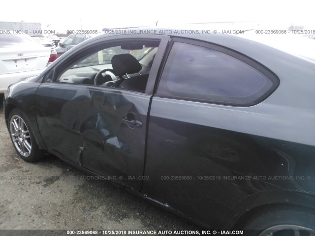 JTKDE177250049275 - 2005 TOYOTA SCION TC 灰色 照片 6