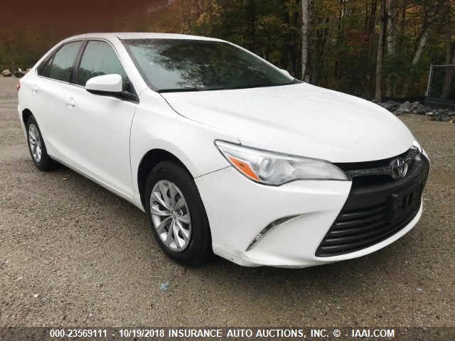 4T1BF1FK6GU507134 - 2016 TOYOTA CAMRY LE/XLE/SE/XSE 白色 照片 1