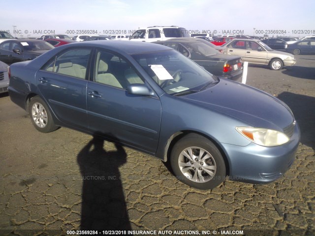 4T1BF30K14U588995 - 2004 TOYOTA CAMRY LE/XLE/SE 蓝色 照片 1