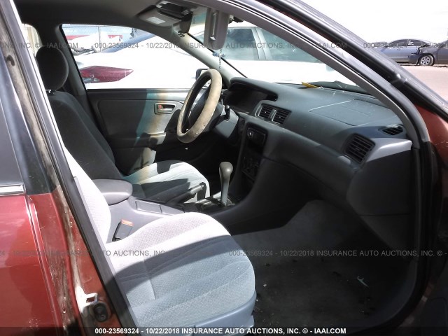 4T1BG22K11U849039 - 2001 TOYOTA CAMRY CE/LE/XLE 红色 照片 5