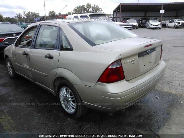 1FAFP34N37W183131 - 2007 FORD FOCUS ZX4/S/SE/SES GOLD photo 3