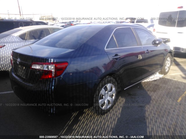 4T4BF1FK3ER441788 - 2014 TOYOTA CAMRY L/SE/LE/XLE მუქი ლურჯი ფოტო 4