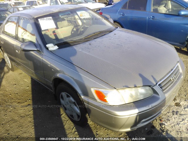 JT2BG22K6Y0408926 - 2000 TOYOTA CAMRY CE/LE/XLE 银色 照片 1