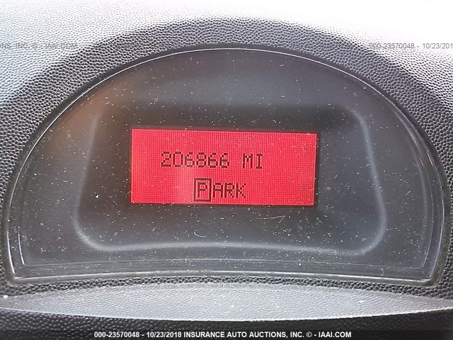 2G2WS522941262596 - 2004 PONTIAC GRAND PRIX GT2 თეთრი ფოტო 7