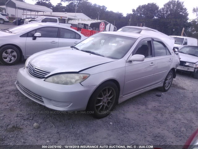 4T1BE30K46U153085 - 2006 TOYOTA CAMRY LE/XLE/SE SILVER photo 2