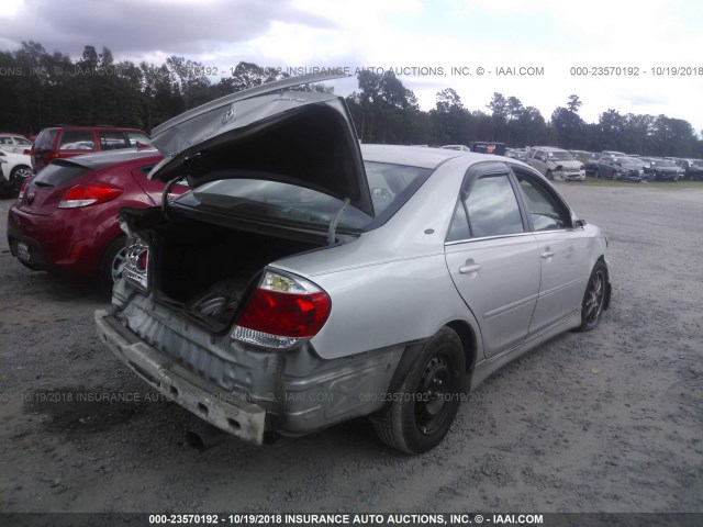 4T1BE30K46U153085 - 2006 TOYOTA CAMRY LE/XLE/SE SILVER photo 4