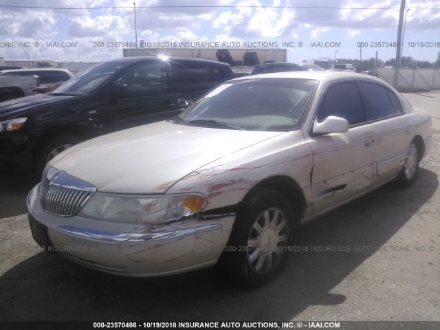 1LNHM97V3XY703211 - 1999 LINCOLN CONTINENTAL  Weiß Foto 2