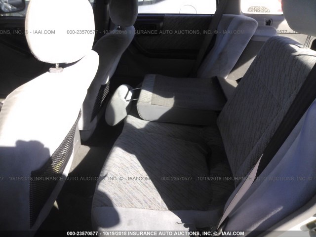 JF1SF6553WH701906 - 1998 SUBARU FORESTER S WHITE photo 8
