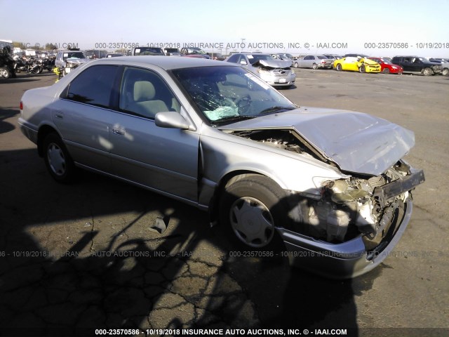 4T1BG22K6YU688889 - 2000 TOYOTA CAMRY CE/LE/XLE SILVER photo 1