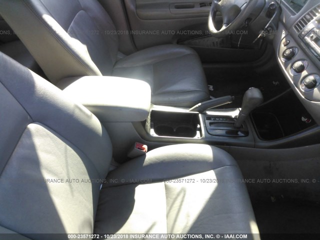 4T1BE32K73U707793 - 2003 TOYOTA CAMRY LE/XLE/SE GRAY photo 5