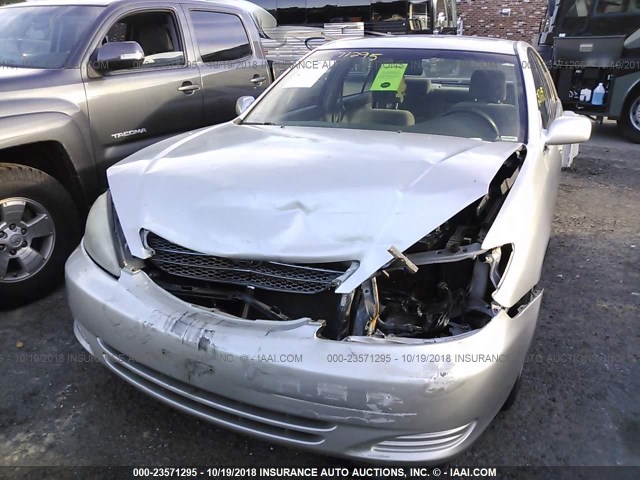 4T1BE32K92U632061 - 2002 TOYOTA CAMRY LE/XLE/SE SILVER photo 6