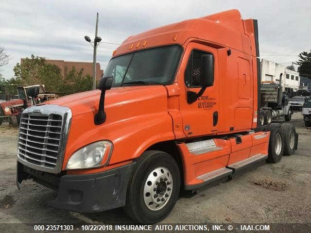 1FUJGLDR5BSAZ2395 - 2011 FREIGHTLINER CASCADIA 125  Unknown photo 2