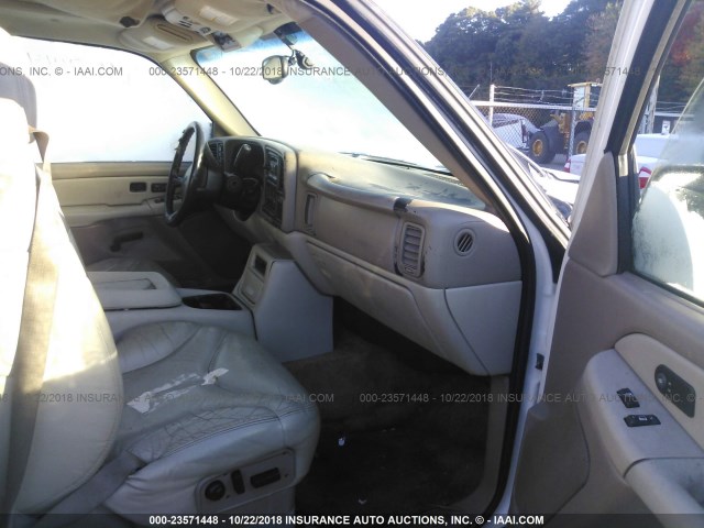 1GKEK13Z82R188298 - 2002 GMC YUKON WHITE photo 5