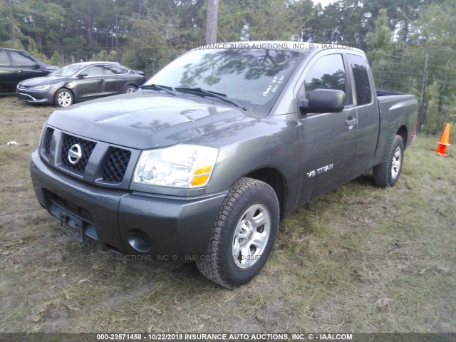 1N6BA06A75N533864 - 2005 NISSAN TITAN XE/SE/LE GRAY photo 2