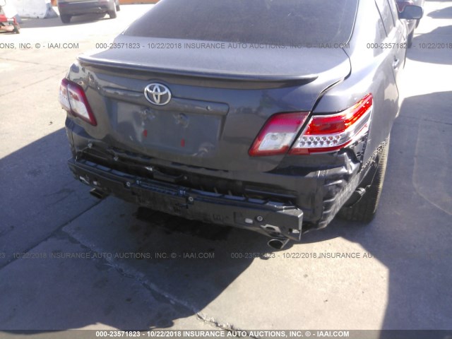4T1BF3EK7AU058440 - 2010 TOYOTA CAMRY SE/LE/XLE GRAY photo 6