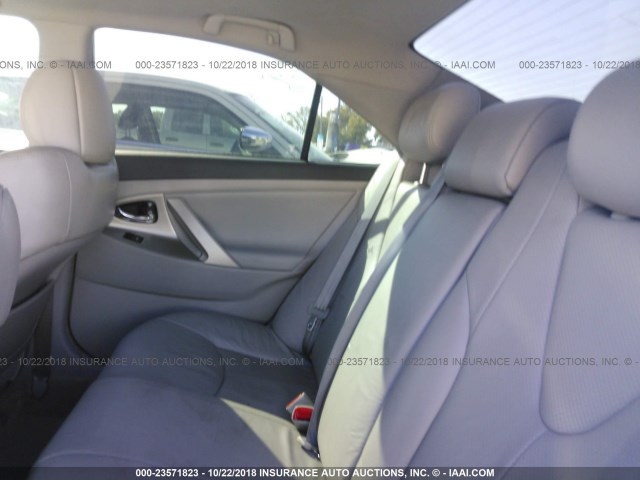 4T1BF3EK7AU058440 - 2010 TOYOTA CAMRY SE/LE/XLE GRAY photo 8