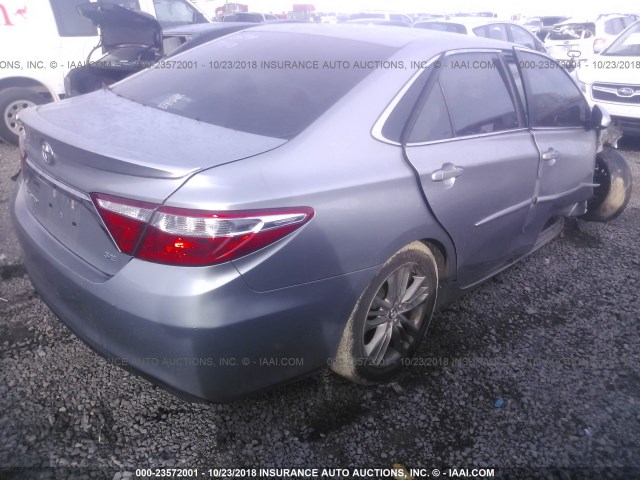 4T1BF1FK4FU941146 - 2015 TOYOTA CAMRY LE/XLE/SE/XSE SILVER photo 4