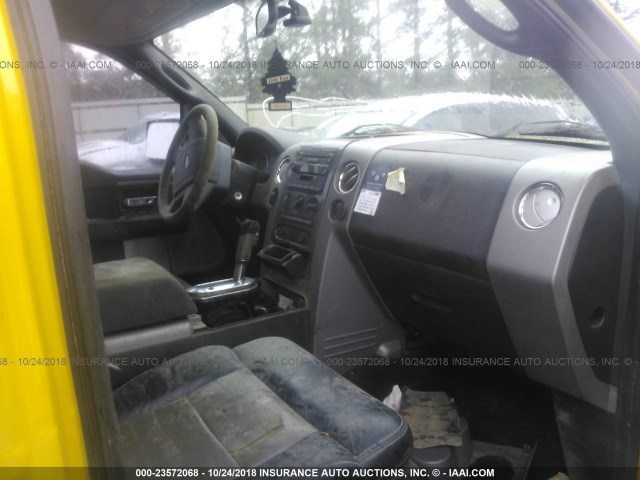 1FTPW14574KB84579 - 2004 FORD F150 SUPERCREW YELLOW photo 5