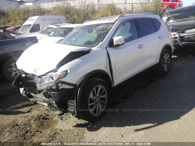 5N1AT2MV8FC848756 - 2015 NISSAN ROGUE S/SL/SV WHITE photo 2