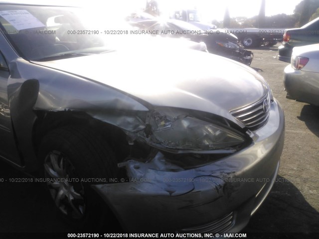 4T1BE32K95U616382 - 2005 TOYOTA CAMRY LE/XLE/SE SILVER photo 6