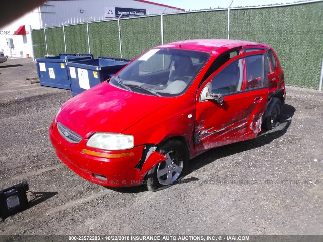 KL1TD62655B495207 - 2005 CHEVROLET AVEO LS RED photo 2