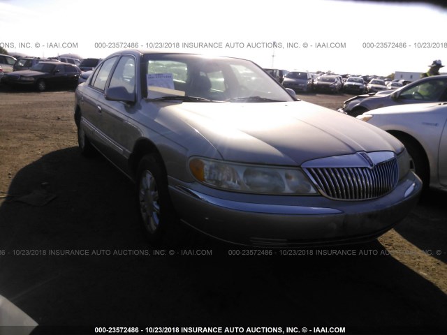 1LNHM97V62Y700750 - 2002 LINCOLN CONTINENTAL  金色 照片 1