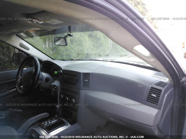 1J8GS48K27C526041 - 2007 JEEP GRAND CHEROKEE LAREDO/COLUMBIA/FREEDOM 黑色 照片 5