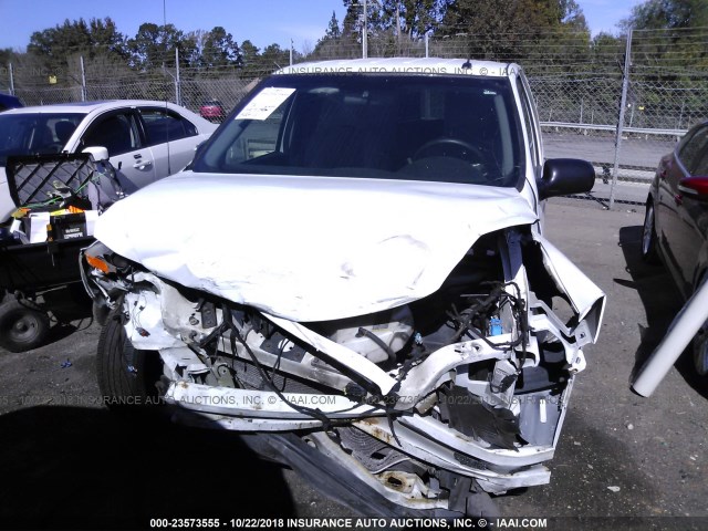 1GBDV13W68D210913 - 2008 CHEVROLET UPLANDER INCOMPLETE WHITE photo 6
