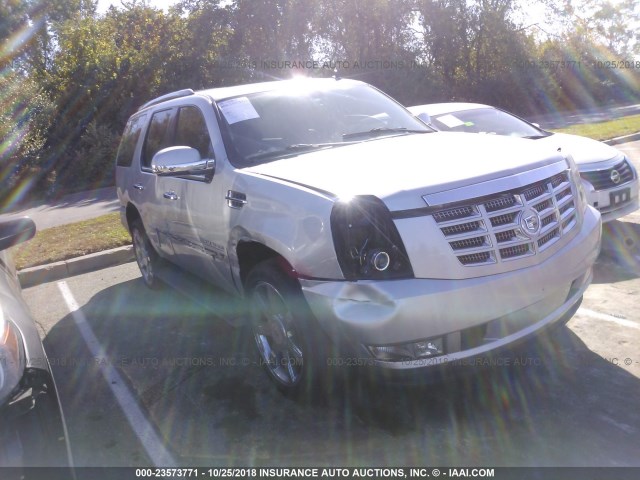 1GYUKCEFXAR246197 - 2010 CADILLAC ESCALADE PREMIUM SILVER photo 1