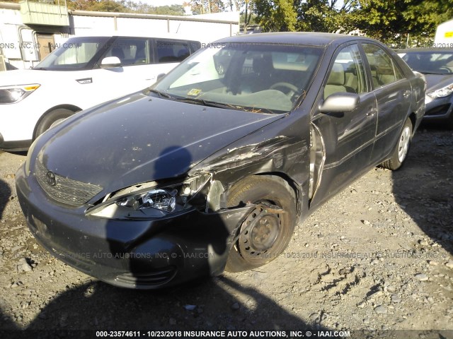 4T1BE32K74U822928 - 2004 TOYOTA CAMRY LE/XLE/SE GRAY photo 2