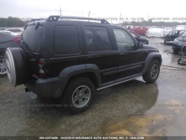 1J4GK38K05W560017 - 2005 JEEP LIBERTY RENEGADE BLACK photo 4