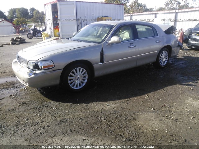 1LNHM81W44Y634794 - 2004 LINCOLN TOWN CAR EXECUTIVE/SIGNATURE Kahverengi fotoğraf 2