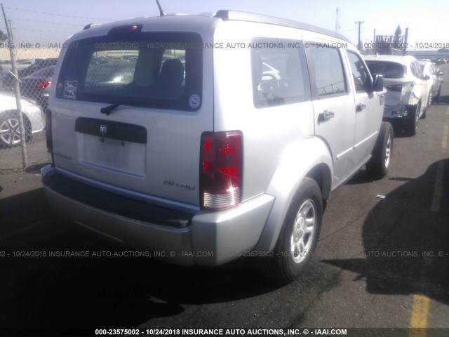 1D4PT2GK2BW534323 - 2011 DODGE NITRO SE SILVER photo 4