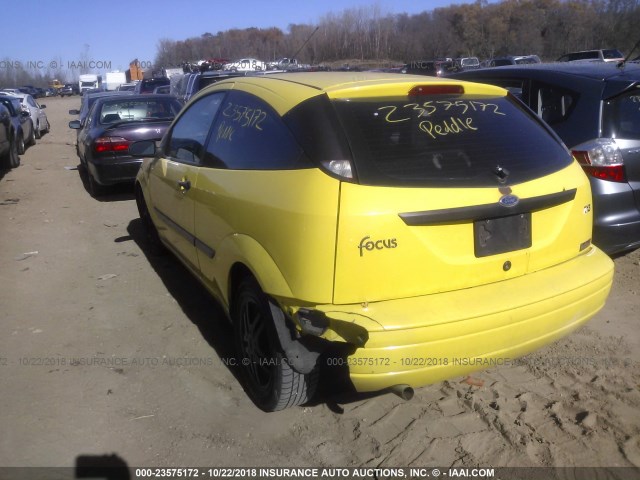 3FAFP31373R112370 - 2003 FORD FOCUS ZX3 YELLOW photo 3