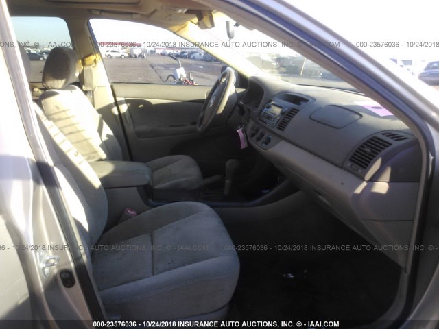 4T1BE32K14U913533 - 2004 TOYOTA CAMRY LE/XLE/SE TAN photo 5