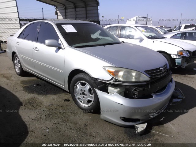 4T1BF30KX2U516979 - 2002 TOYOTA CAMRY LE/XLE/SE Gümüş foto 1