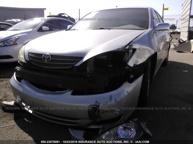 4T1BF30KX2U516979 - 2002 TOYOTA CAMRY LE/XLE/SE Gümüş foto 6