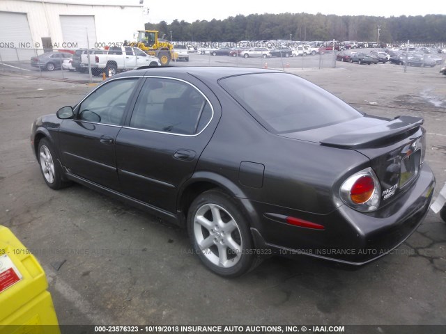 JN1DA31A22T312574 - 2002 NISSAN MAXIMA GLE/SE GRAY photo 3