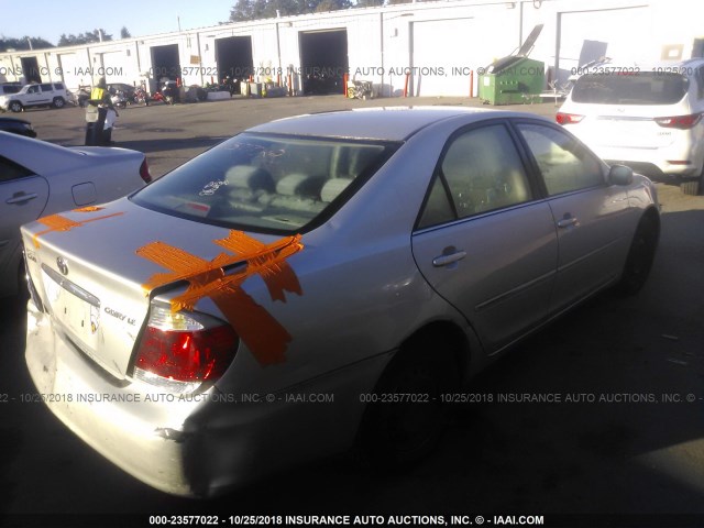 4T1BE32K55U085889 - 2005 TOYOTA CAMRY LE/XLE/SE 银色 照片 4